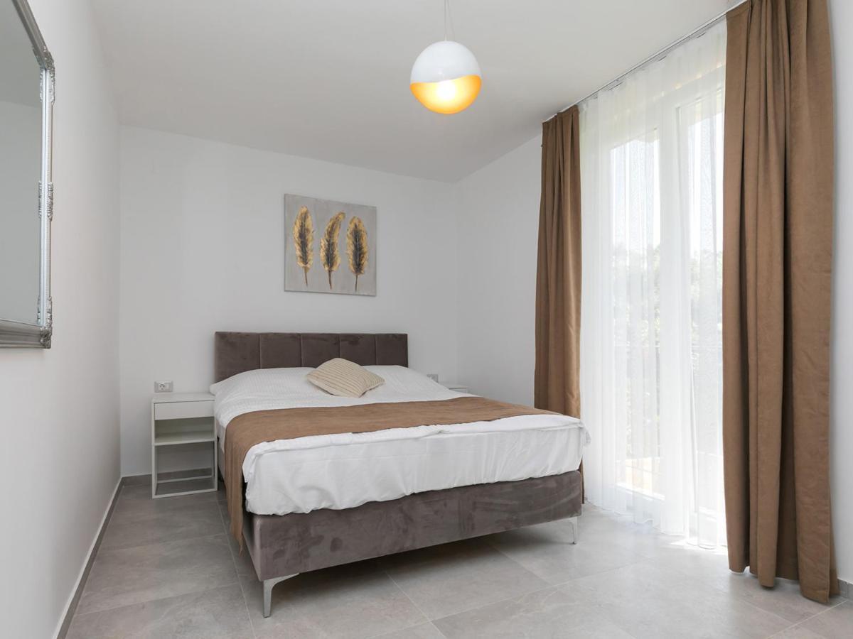 Nadija Apartmani Porec Exterior photo